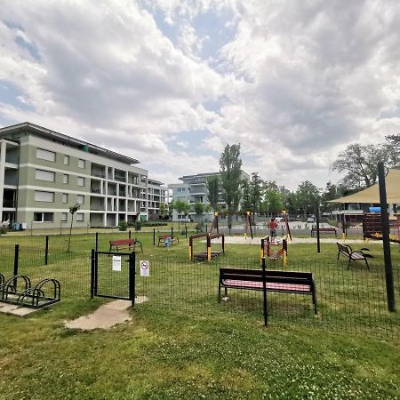 Vizpart Honved Apartman Balatonlelle Ngoại thất bức ảnh