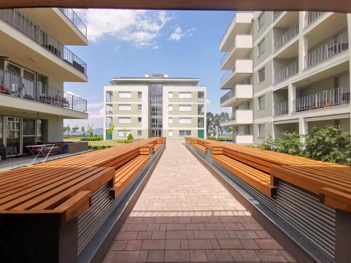 Vizpart Honved Apartman Balatonlelle Ngoại thất bức ảnh