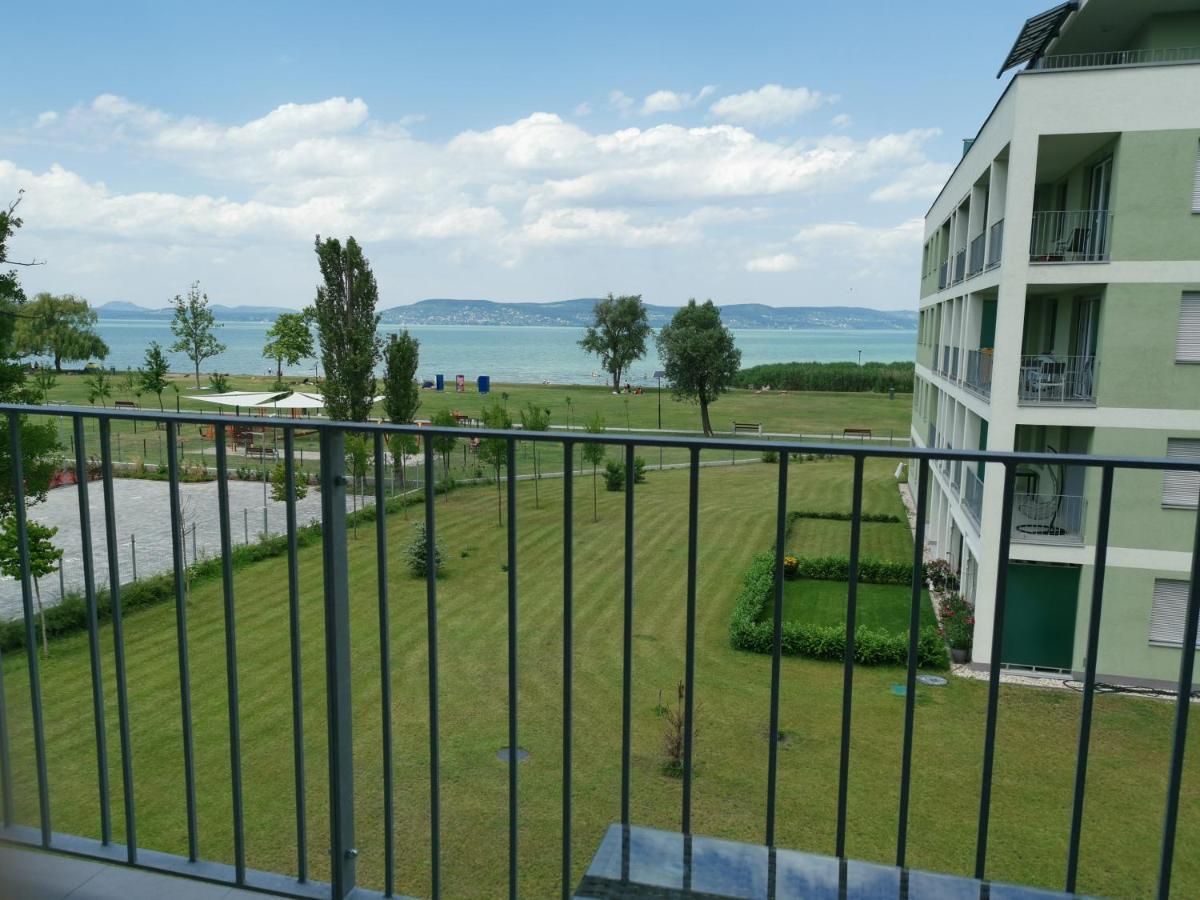 Vizpart Honved Apartman Balatonlelle Ngoại thất bức ảnh